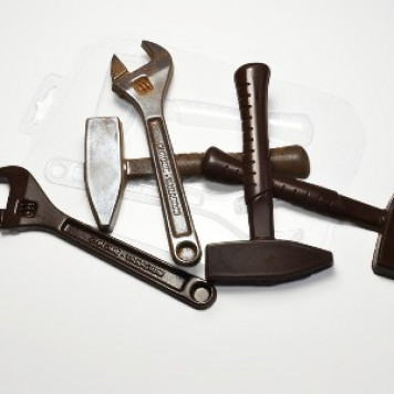 Форма для шоколада "Молоток и ключ"